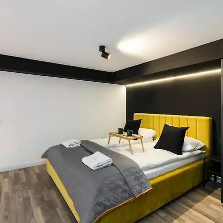 Stylish Opienskiego By Renters Appartement *