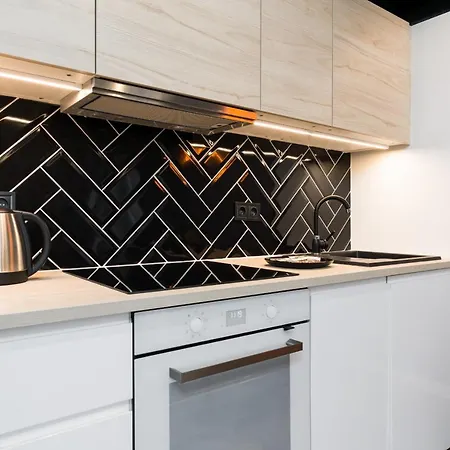 Stylish Opienskiego By Renters Appartement *